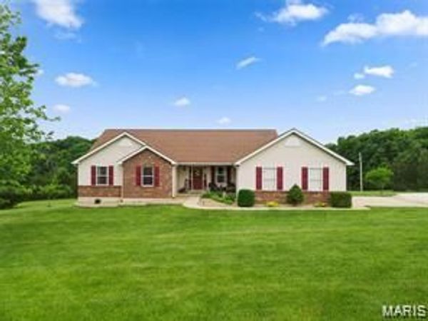 157 Denise Court , Troy, MO 63379