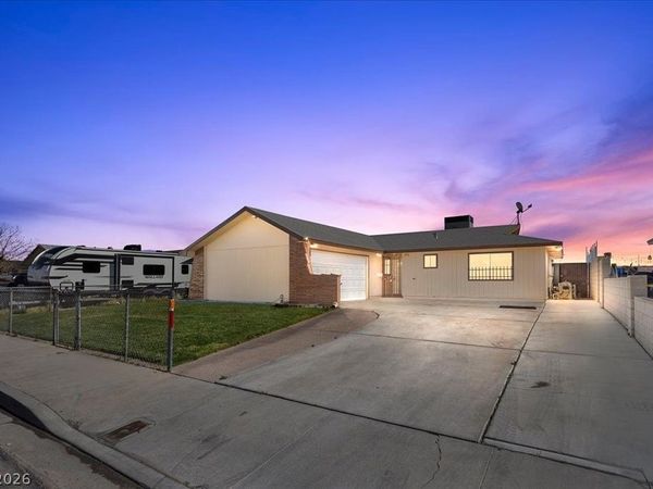 829 Vincent Way , Las Vegas, NV 89145