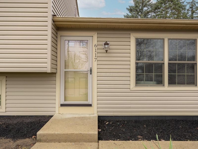 6117 Maryhurst Drive, Dublin, OH 43017 Photo 3