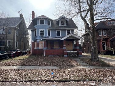 1822 Farmington Road, Cleveland, OH 44112