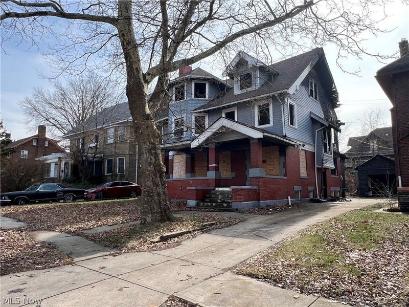 1822 Farmington Road, Cleveland, OH 44112 Photo 2