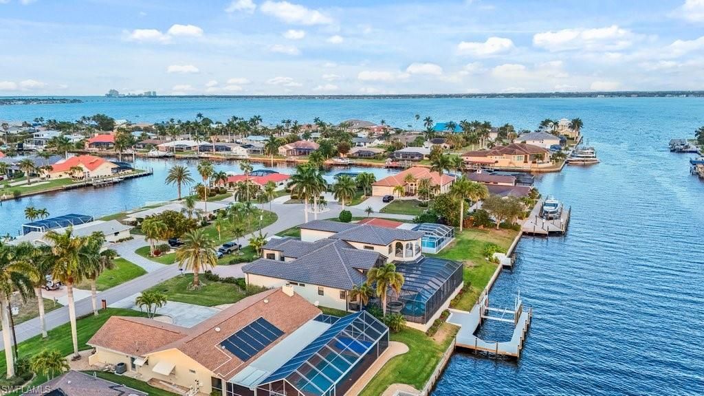 1950 SE 36th St, Cape Coral, FL 33904 Photo