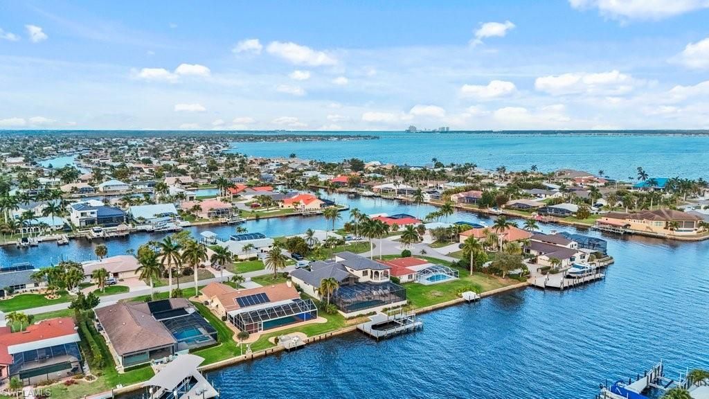 1950 SE 36th St, Cape Coral, FL 33904 Photo