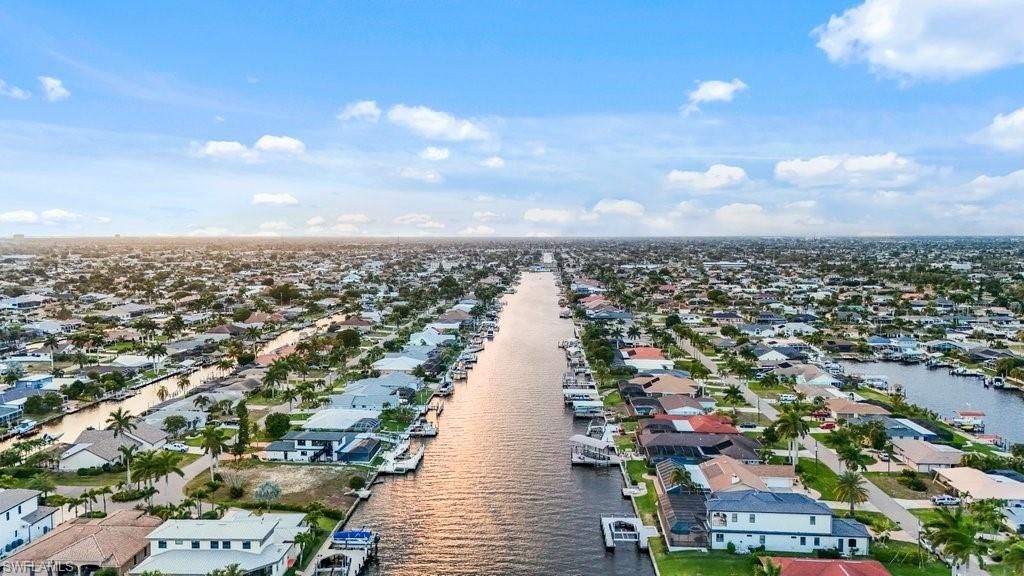 1950 SE 36th St, Cape Coral, FL 33904 Photo