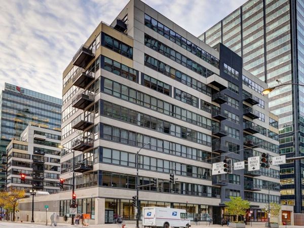 130 S Canal Street, Unit 9F, Chicago, IL 60606