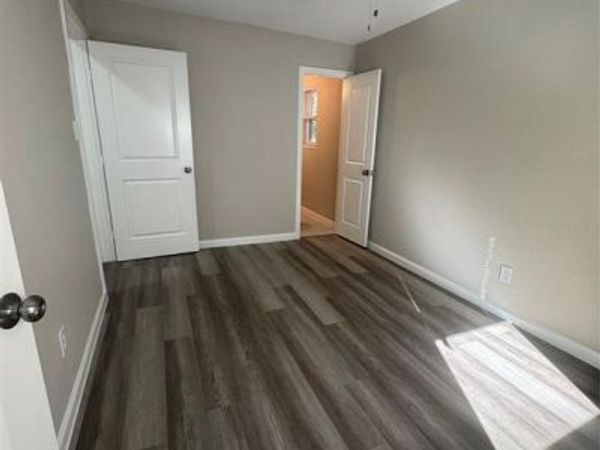 111 Minnie Drive, Itasca, TX 76055