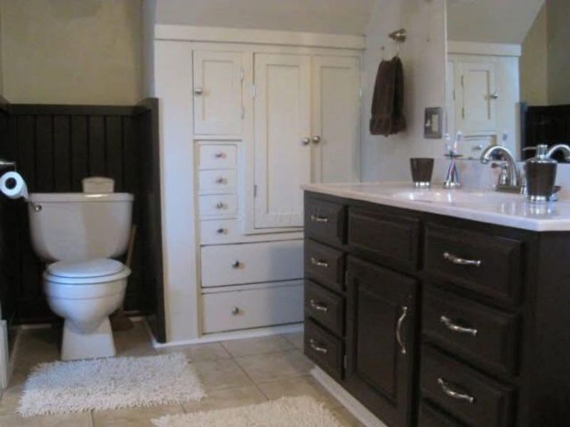 530 N Main Street, Ada, OH 45810 Photo 3