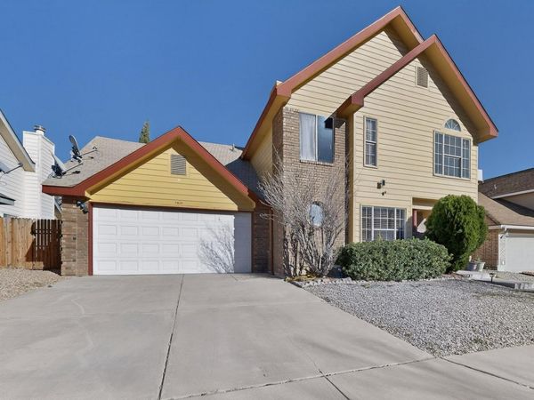 7824 Snowberry Street NW, Albuquerque, NM 87120
