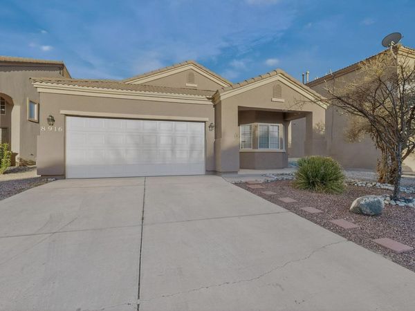 8916 Oso Corridor Place NW, Albuquerque, NM 87114