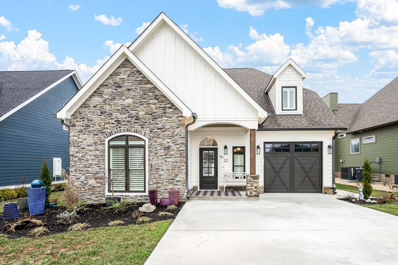 22 Driftwood Ct, Winchester, TN 37398 Main Photo