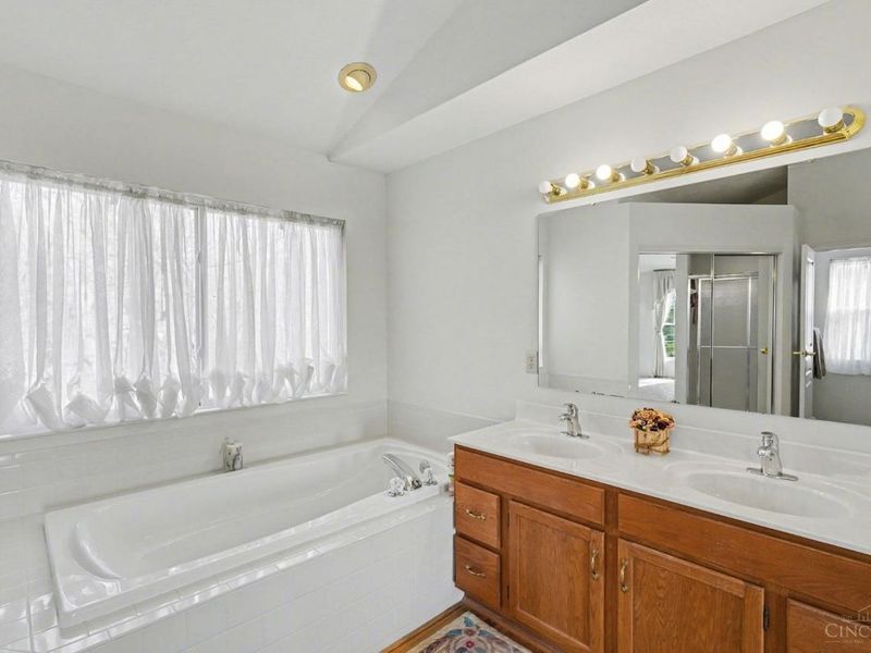 4601 Hallandale Drive, Union Twp, OH 45103 Photo 9