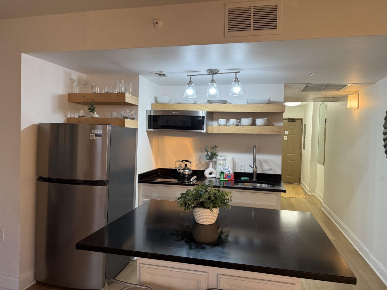 2310 N Ocean Blvd. Photo 10