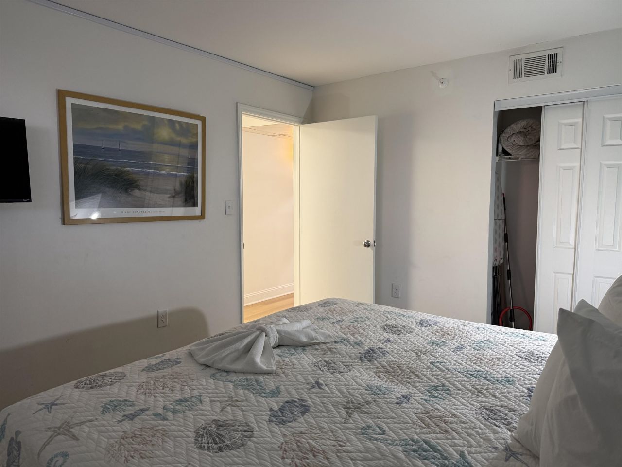 2310 N Ocean Blvd. Photo 15