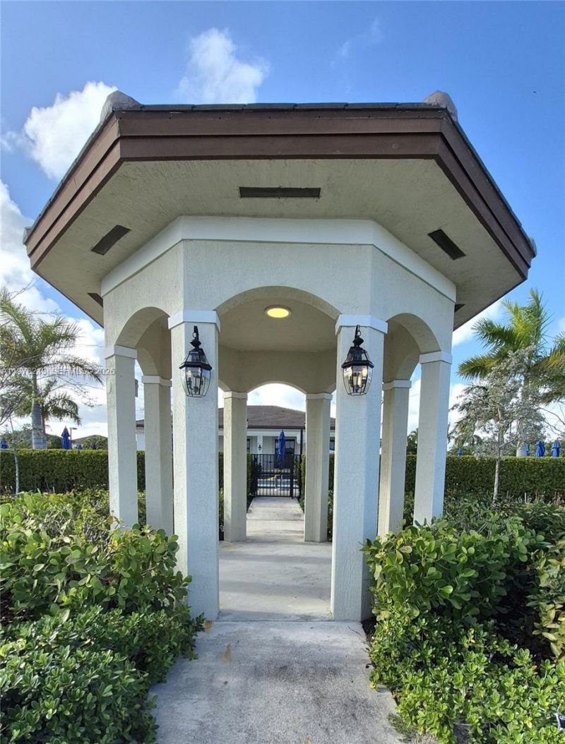 10261 SW 228th Ter, Miami, FL 33190 Photo