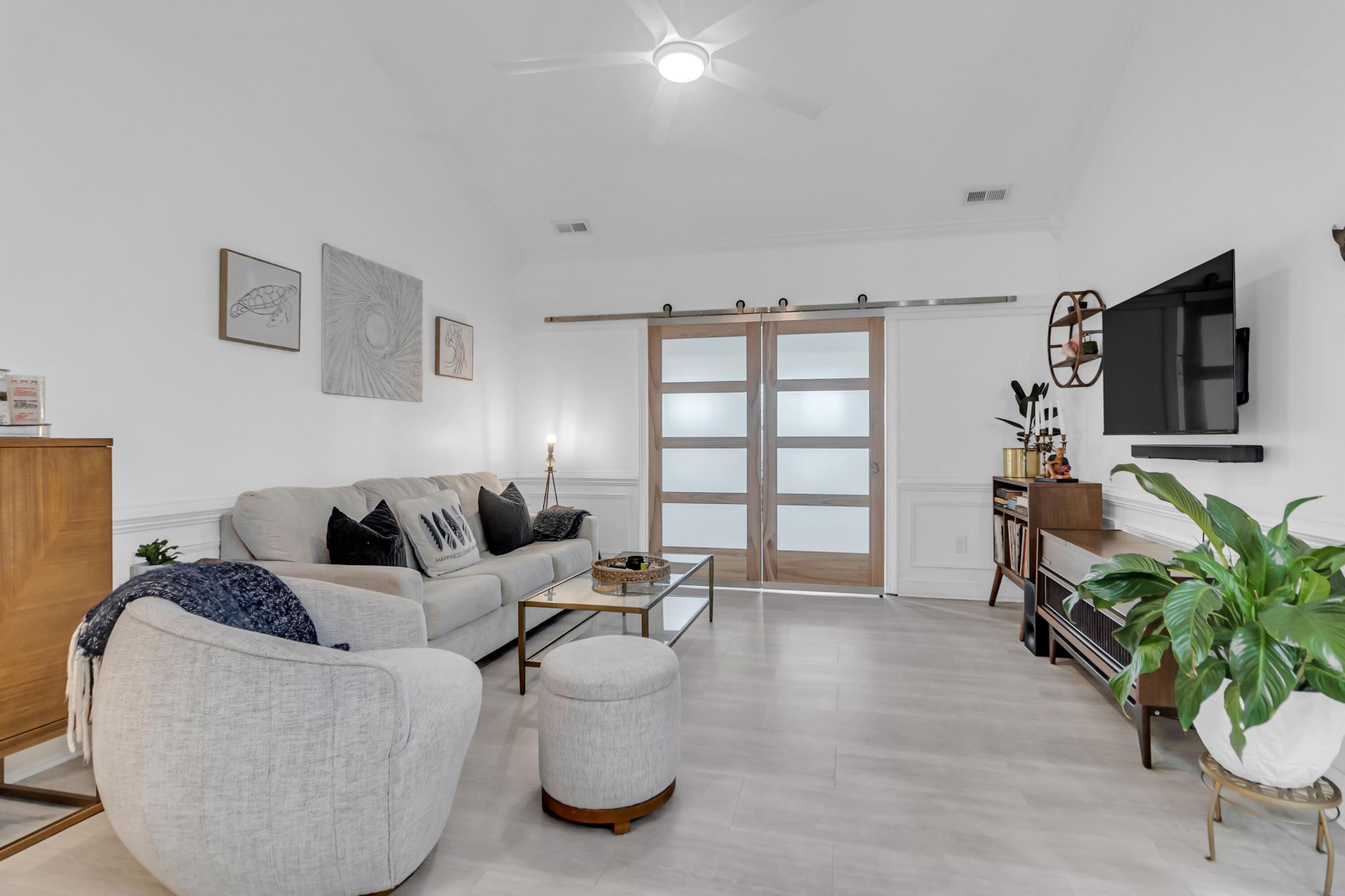 1984 Folly Road Photo 12