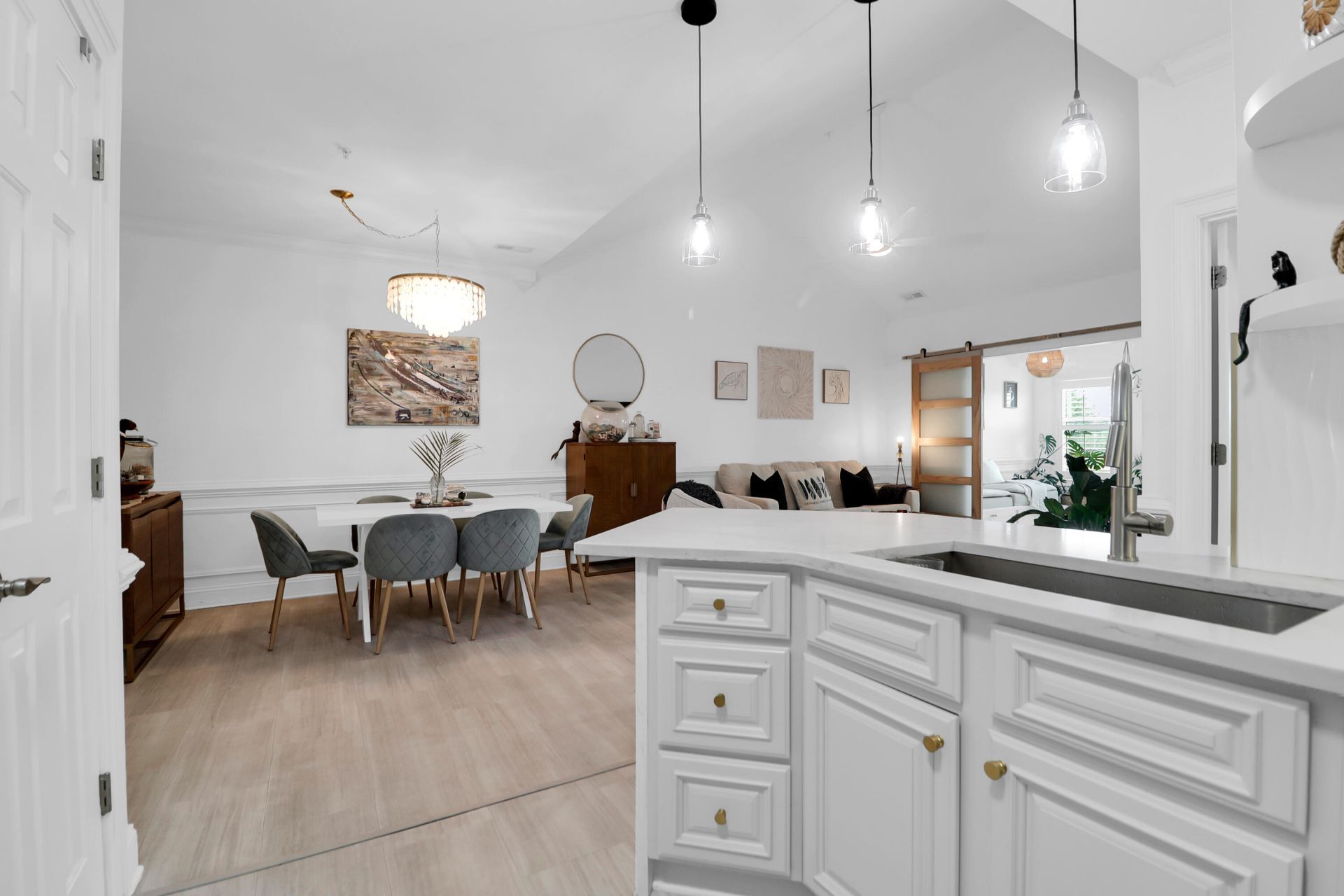 1984 Folly Road Photo 18