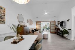 1984 Folly Road photo 4