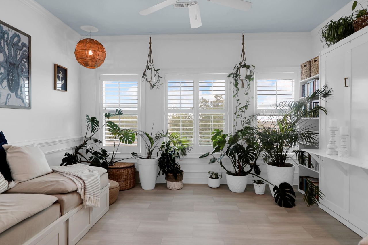 1984 Folly Road Photo 7