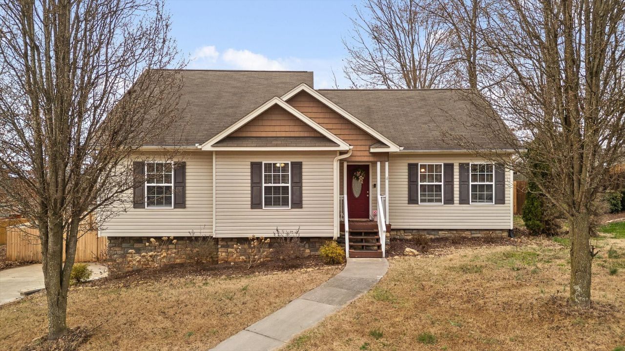 208 Home Place Court Se, Cleveland, TN 37323 Main Photo