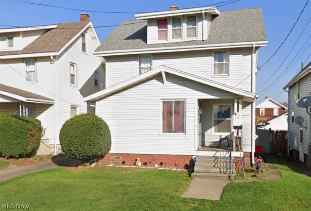 2423 12th Street, Canton, OH 44710 Main Photo