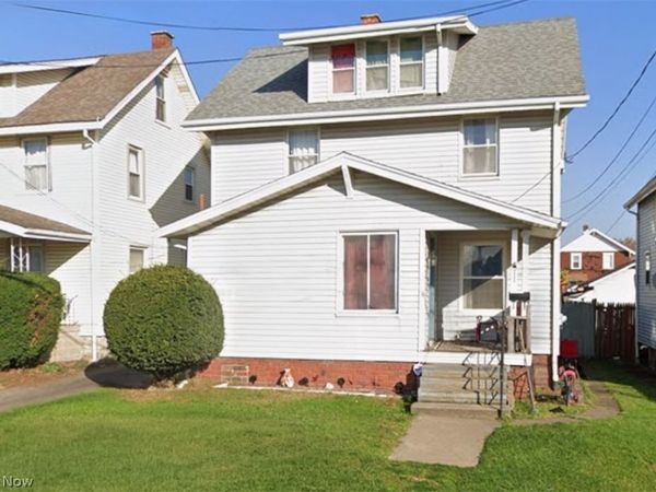 2423 12th Street, Canton, OH 44710