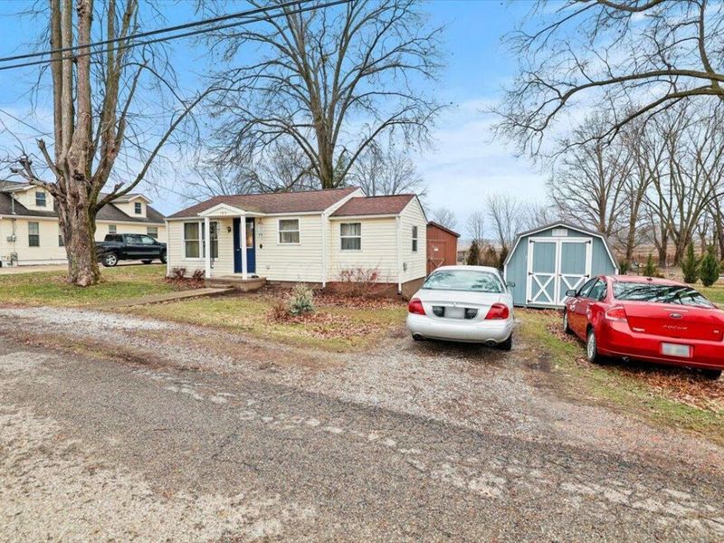 106 Sunset Drive, Hebron, OH 43025 Photo 2