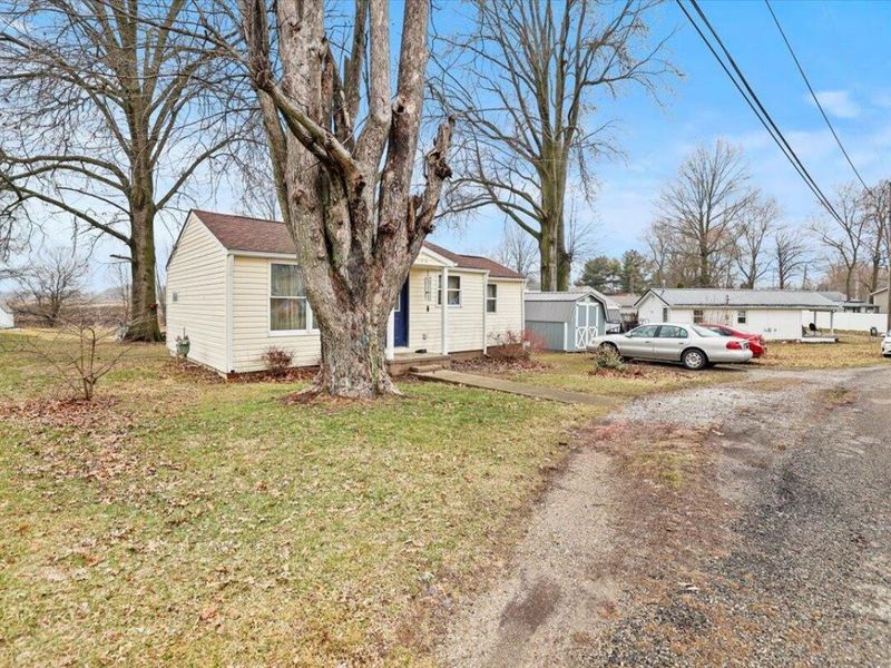 106 Sunset Drive, Hebron, OH 43025 Photo 3