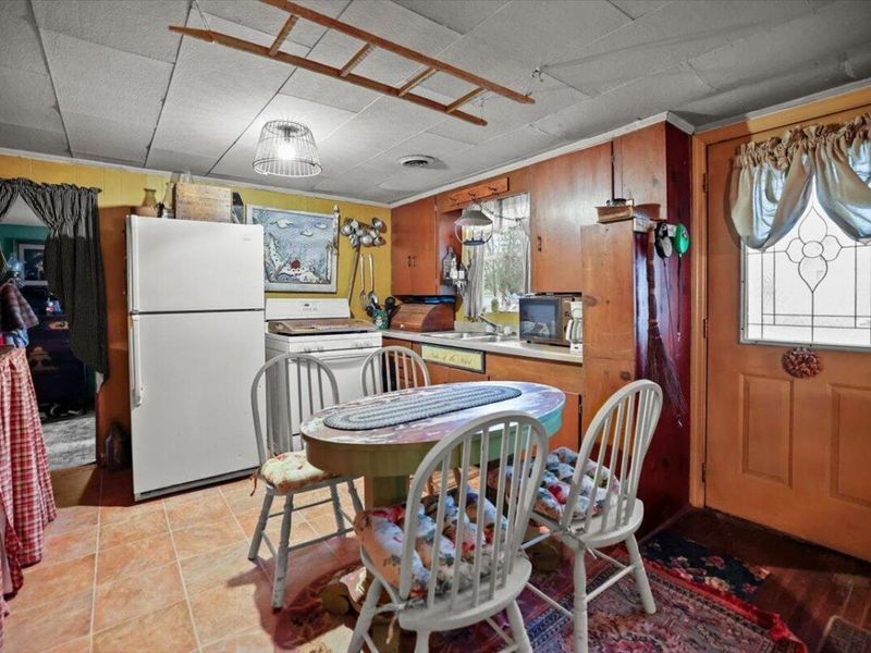 106 Sunset Drive, Hebron, OH 43025 Photo 7