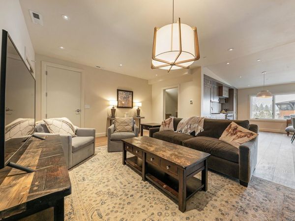 12313 Soaring Way, Truckee, CA 96161