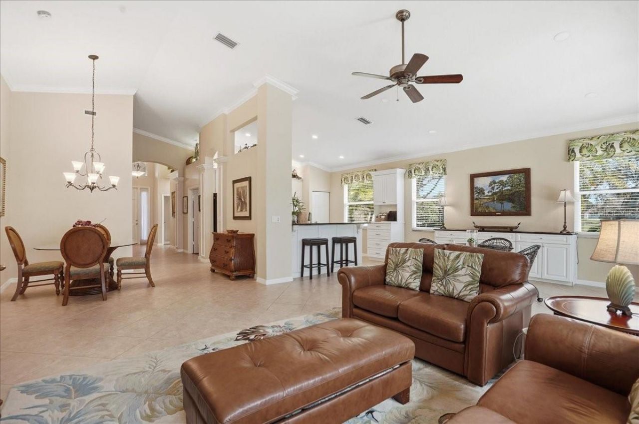 4246 65th Place E, Sarasota, FL 34243 Photo