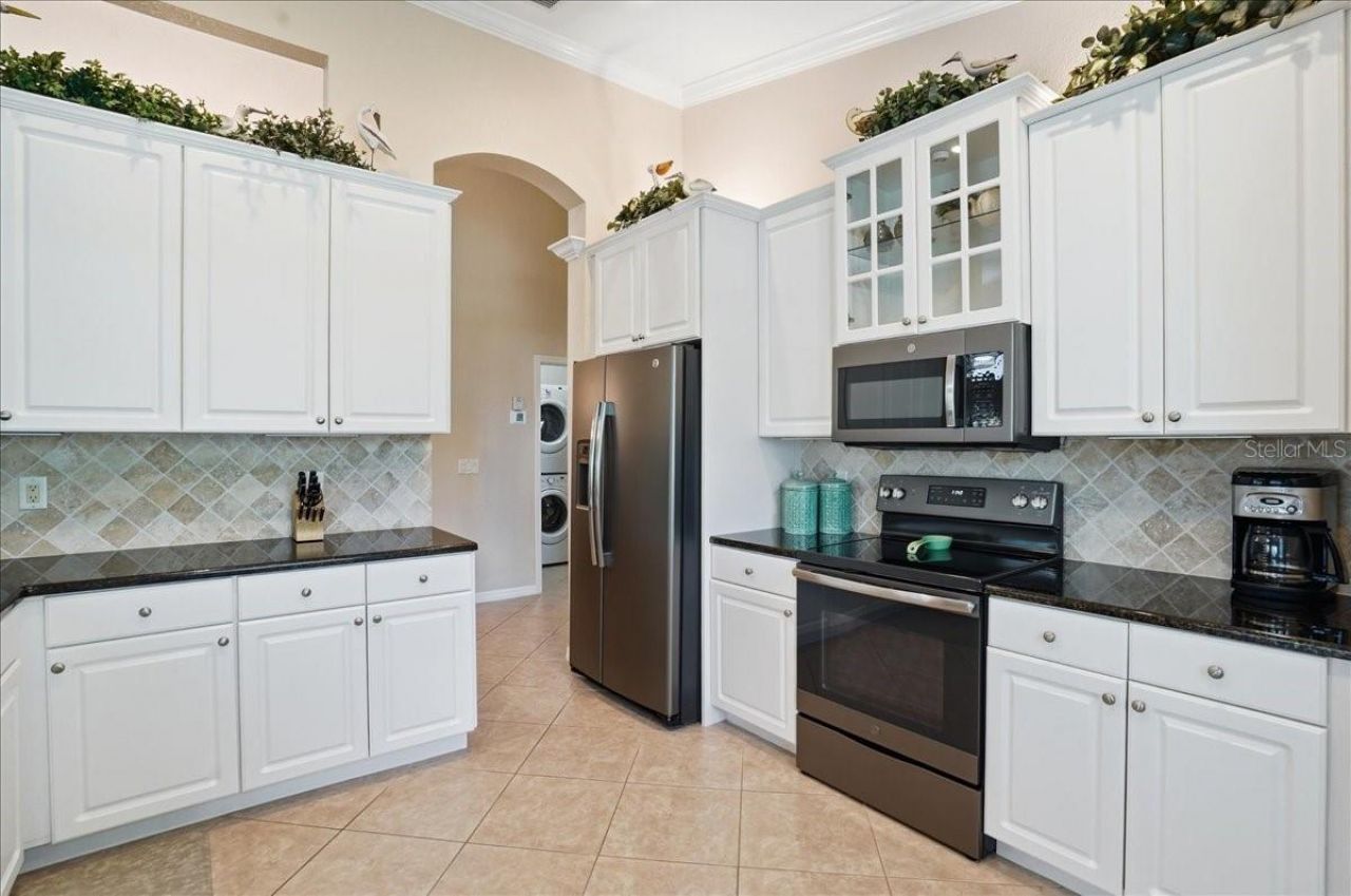 4246 65th Place E, Sarasota, FL 34243 Photo