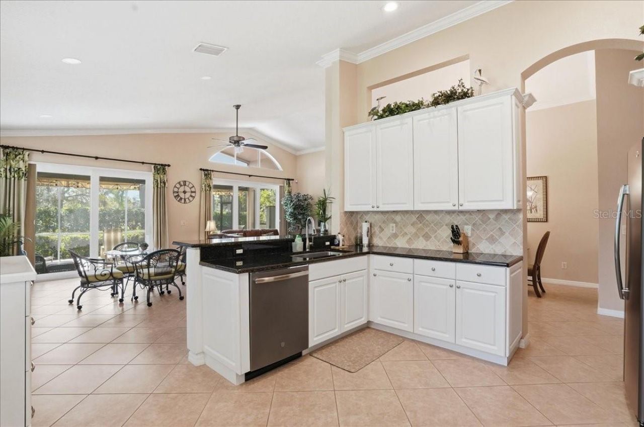 4246 65th Place E, Sarasota, FL 34243 Photo