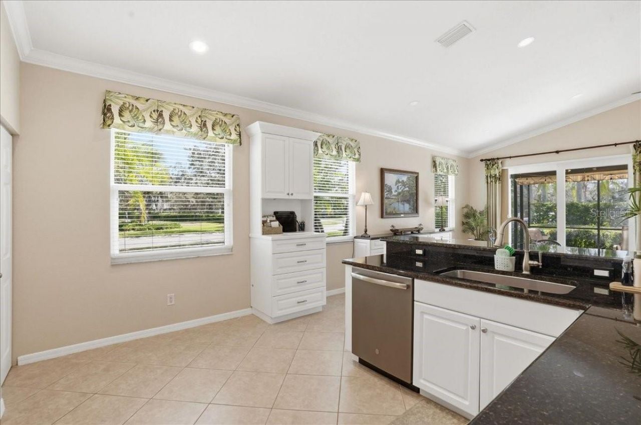 4246 65th Place E, Sarasota, FL 34243 Photo