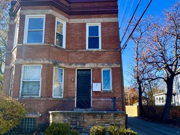 511 N TAYLOR Avenue, Oak Park, IL 60302