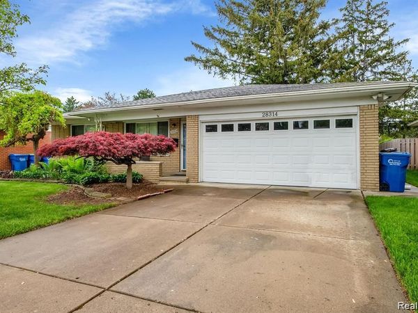 28314 JAMES Drive, Warren, MI 48092