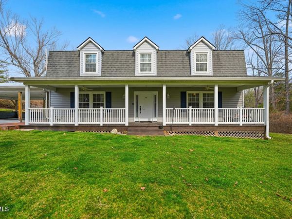 308 Northeast Grant Avenue, Wise, VA 24293