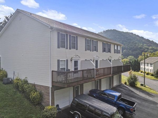 112 Winners Circle, Unit F2, Bristol, TN 37620