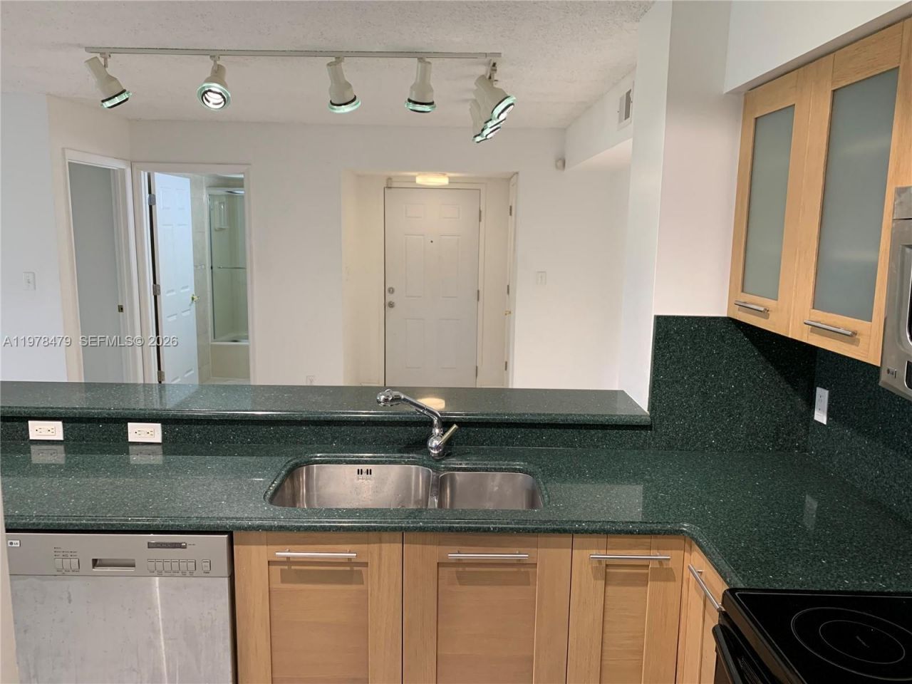570 S Park Rd, Unit 13-6, Hollywood, FL 33021 Photo