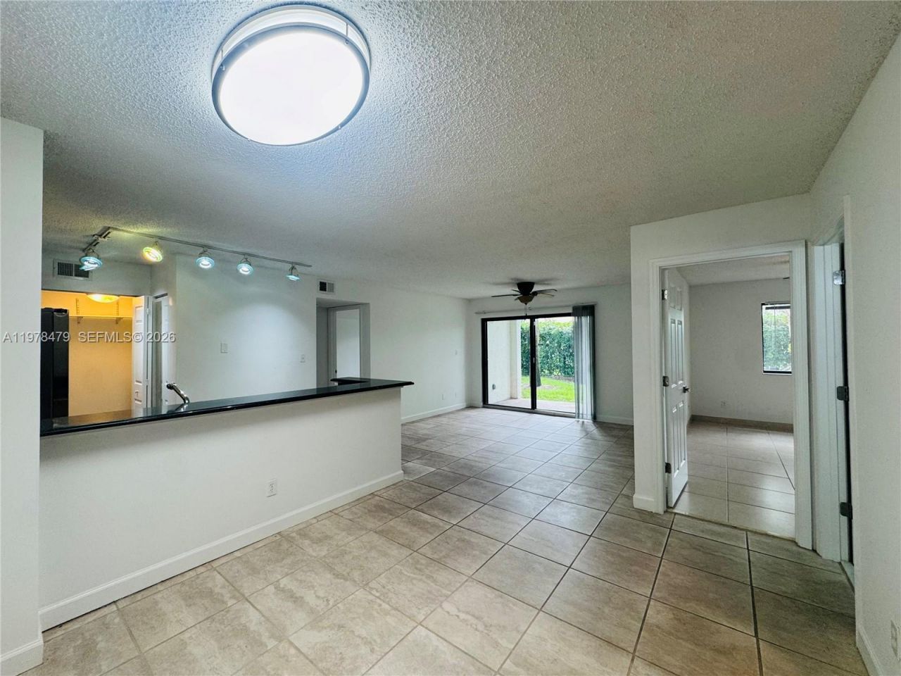 570 S Park Rd, Unit 13-6, Hollywood, FL 33021 Photo