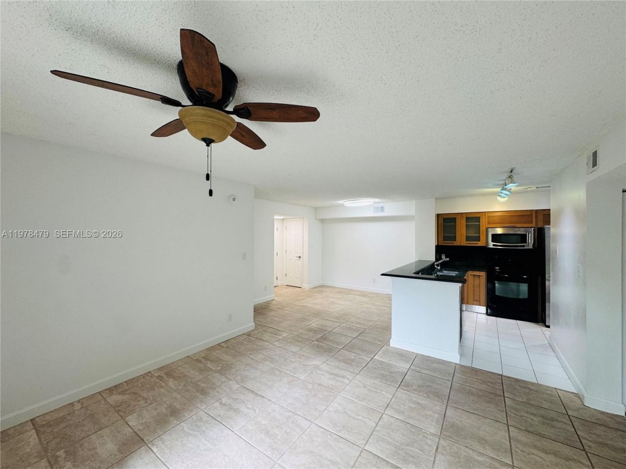 570 S Park Rd, Unit 13-6, Hollywood, FL 33021 Photo