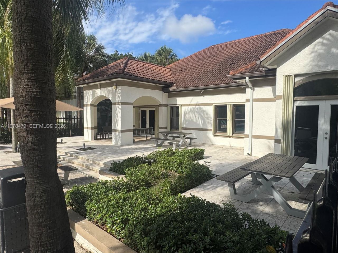 570 S Park Rd, Unit 13-6, Hollywood, FL 33021 Photo