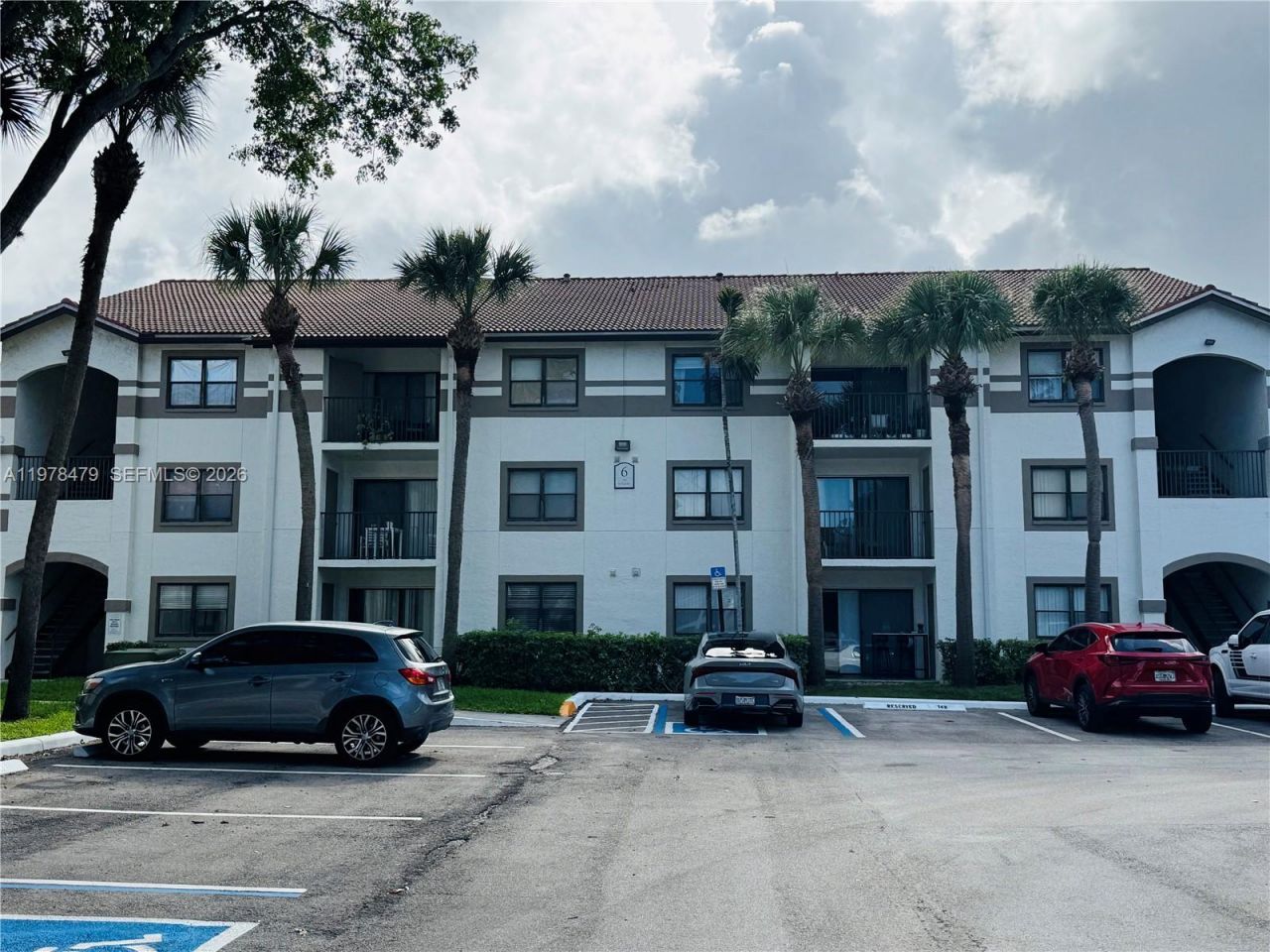 570 S Park Rd, Unit 13-6, Hollywood, FL 33021 Photo