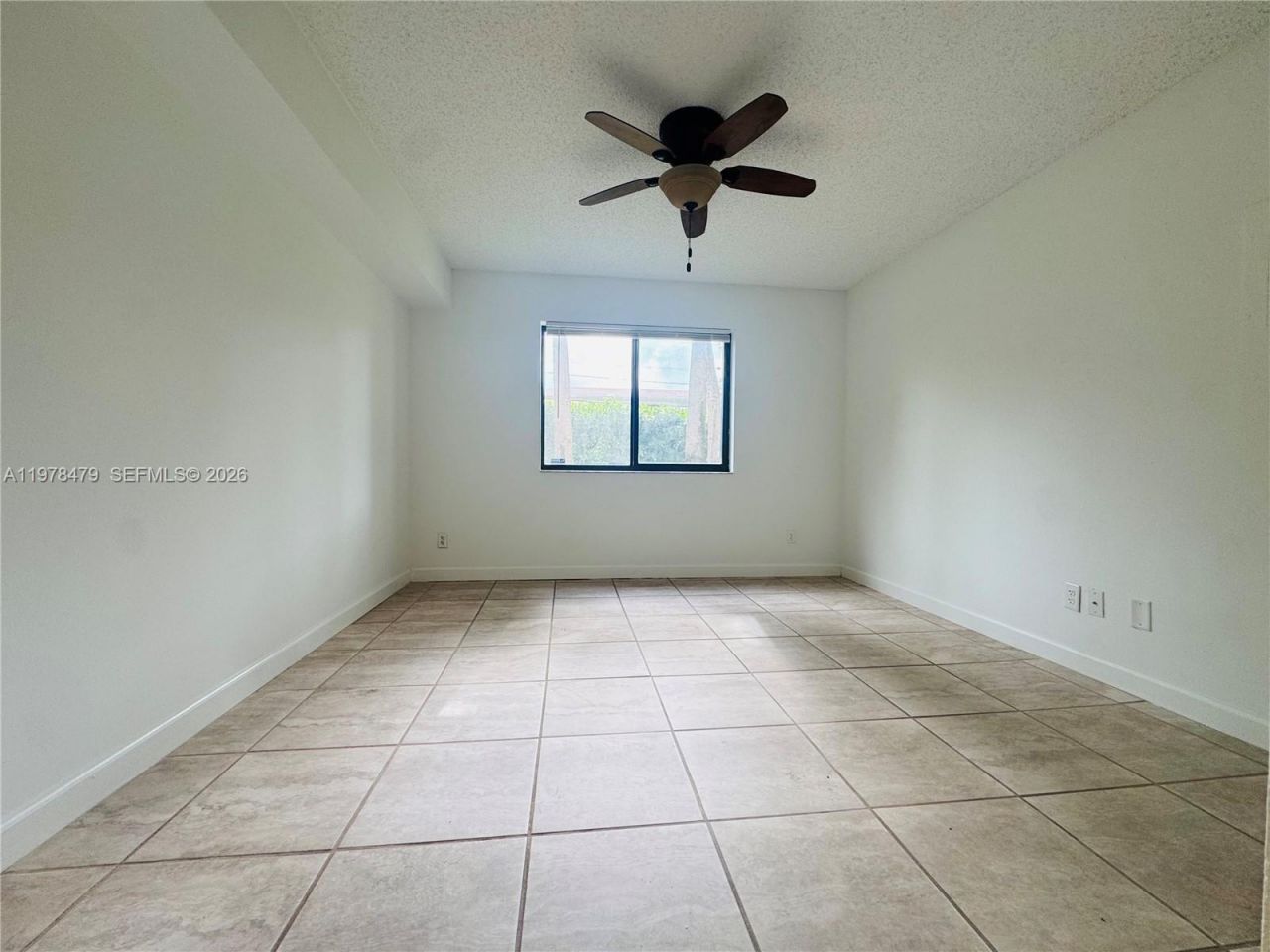 570 S Park Rd, Unit 13-6, Hollywood, FL 33021 Photo