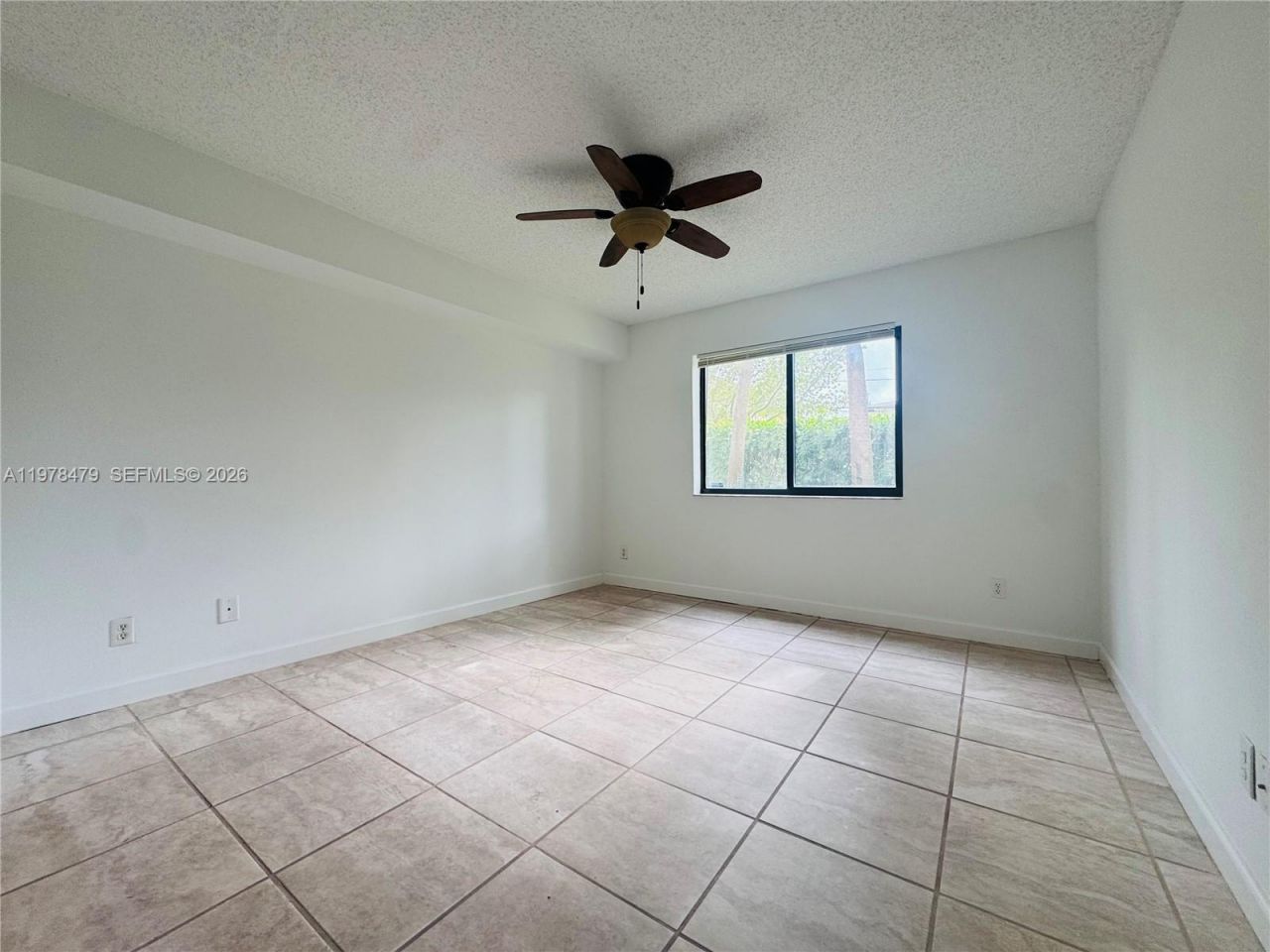 570 S Park Rd, Unit 13-6, Hollywood, FL 33021 Photo