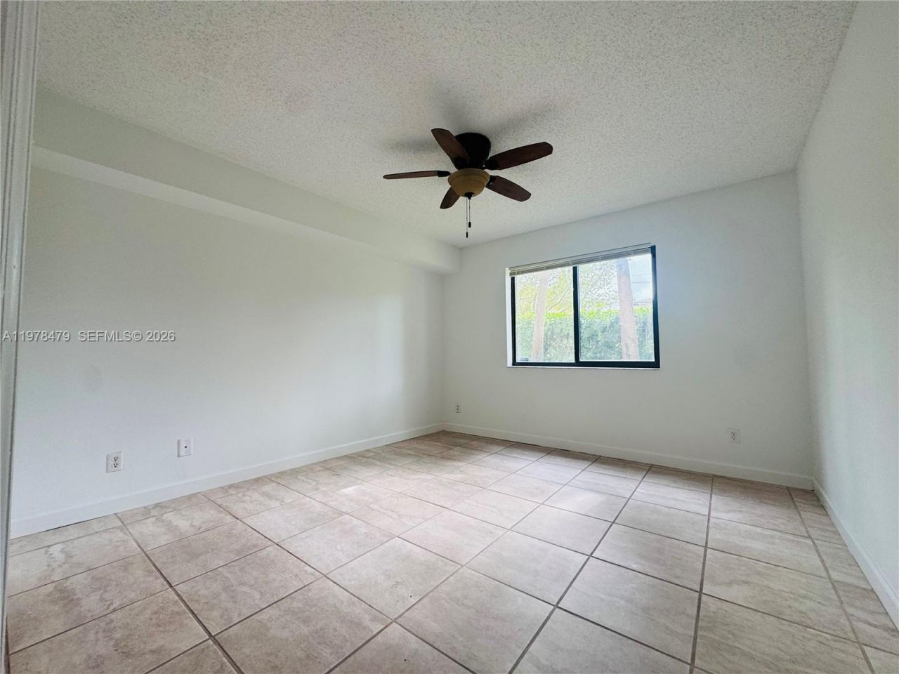570 S Park Rd, Unit 13-6, Hollywood, FL 33021 Photo