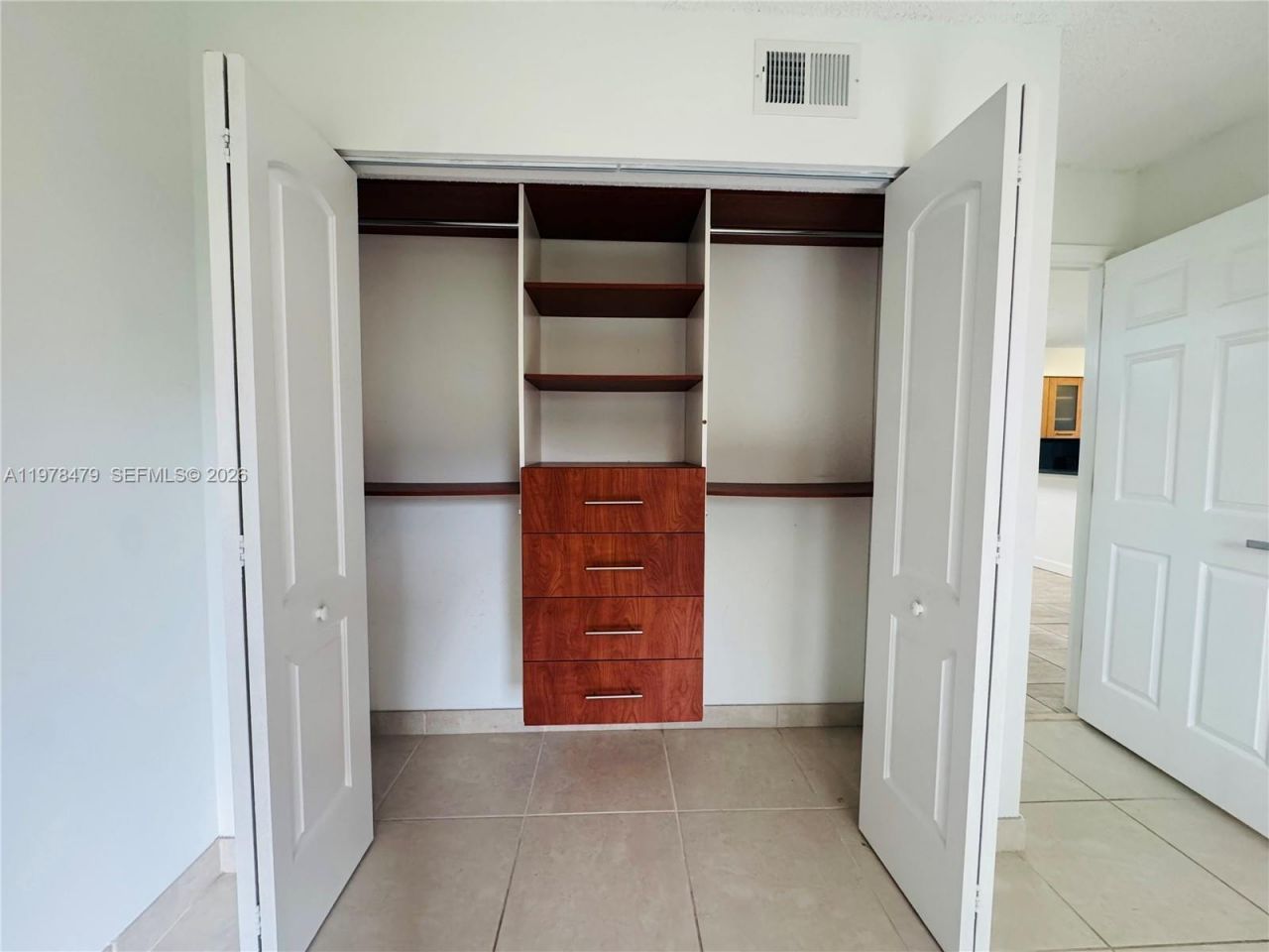 570 S Park Rd, Unit 13-6, Hollywood, FL 33021 Photo
