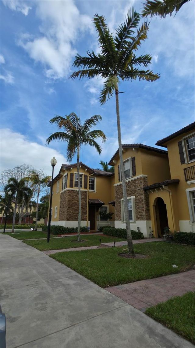 9207 SW 227th St , Unit 3, Cutler Bay, FL 33190 Photo