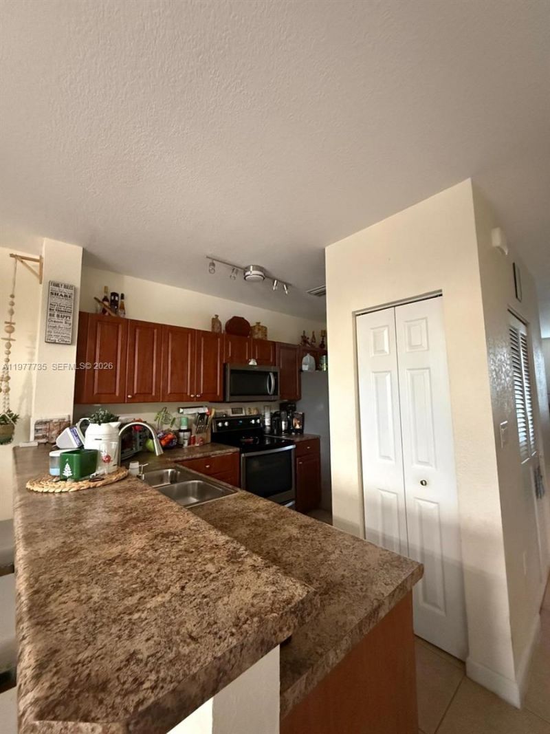 9207 SW 227th St , Unit 3, Cutler Bay, FL 33190 Photo