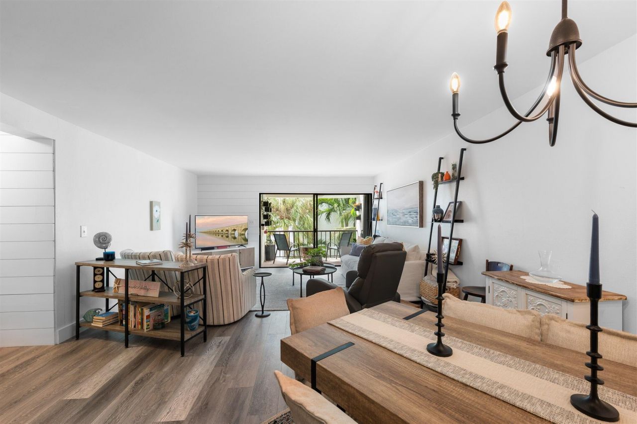 601 W Ocean Drive, Unit 105D, Key Colony, FL 33051 Photo