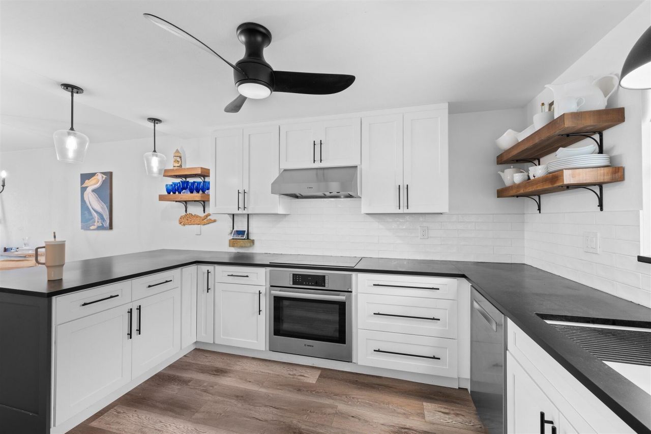 601 W Ocean Drive, Unit 105D, Key Colony, FL 33051 Photo